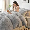 Bedding sets Winter Thicken Long Wool Shaggy Duvet Cover Soft Thick Fluffy Warm Modern Luxury Comforter Velvet Quilt 231122