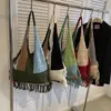 Sacos de noite Bolsa de ombro feminina moda tecido de malha grande capacidade contraste bolsa franja embelezada casual totes compras