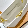 Tygväska Kvinnor Designer Ny axelväska Metallkedja Kropp Kropp Kvinnor äkta läderhandväskor Purse Ladies Versatile Portable Clutch Christmas Gift