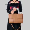 Luxury Bags Botteg Vene Candy Arco 2023 Spring and Summer New Cow Leather Woven Tote Bag Fashion Simple Large Capacity Handbag Underarm Shoulder