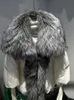 FURE WODNE FUAX DUŻY STERLING SREBRY FUR FURT RUKEVEVES Zimowe damskie płaszcz biały kaczka super modna luksusowa 231121