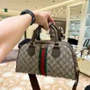 Luxury Handbag Ophidia Underarm Bag Crescent Moon Handväskor Designer Kvinnor Strawberry Letters Hobo Shoulder Bags Justerbara remmar Purse Plånbok 724606 723309