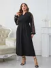 Plus -klänningar Moslem Casual Dress Woman 2023 Autumn V Neck Short Sleeve Party Maxi Long Solid Black Curvy Clothing