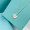 Designer Double Heart Necklace Ti-Co Love Titanium Steel Peach Pendant Collar Chain Personlig mode Valentins daggåva till Girl Kgly