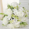 Decoratieve bloemen Bridal Bridesmeisje Wedding Bouquet White Silk Artificial Bride Roses Accessoires Mariage Props H4E2