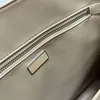 Borsa tote piccola Borse per la spesa Borse da donna Pelle di vacchetta cerata a olio Tasca interna con cerniera Borsa a tracolla sul retro Lettera di moda