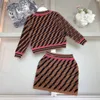 Luxo meninas agasalho impressão completa de letras crianças roupas de grife tamanho 90-160 outono bebê camisola e saia curta nov25