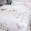 Bedding Sets White 60s Cotton Conjunto de algodão luxuoso borboleta bordada Princesa Casamento Solid Duvet Capa de cama de cama de lençóis equipados