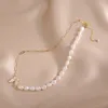 ALLME Classique Perle D'eau Douce Colliers De Perles Pour Les Femmes Blanc Coquille Naturelle Papillon Asymétrie Lien Chaîne Sautoirs Collier