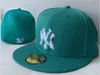 Designer di baseball in tela calda berretti da donna Caps Fashion Fedora Letters Stripes Cappelli da beanie Mens dimensione 7-8