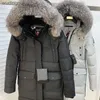 Veste Mooses Knuckles High Real Womens Canadian Woman 06 Style et fourrure noire Canard blanc Canada Down Jacket Canadas Goose YV99