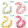 Dekorativa blommor 135 huvuden Artificiell körsbärsblomning Vine Faux Flower Garland Fake Silk Wall Hanging Wreath Decoration Ratten Spring Home