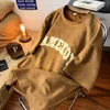 Heren T -shirts American Retro Foam Gedrukte letters Korte mouwen Men Summer Suede Brown T -shirt Trendy Brand Ins High Street Loose Y2K T -shirt 230422