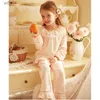 Полотенца, халаты, весенне-осенняя детская одежда для сна. Хлопковые розовые пижамные комплекты с длинными рукавами для девочек. Пижамный комплект с оборками для малышей, милая детская одеждаL231123
