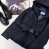 23ss дизайнерская куртка женские пуховики зимние новые с капюшоном хлопчатобумажная одежда модная однотонная белая утиная пуховая куртка женское пальто