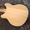 12 cordes guitare électrique Ricken 325 en rogne de corps en rose en rose