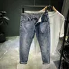 Jeans pour hommes Designer Ceinture Jeans Marque de mode pour hommes Haut de gamme Pantalon brodé Jambes imprimées Pantalon micro élastique Harlan Petits pieds G6MN