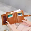 Portafogli PU Leather Women Short Fashion Multifunzionale Ladies Small Coin Purse Multi-Slot Bank ID Holder Package