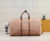 M23108 Puffy Shearling Keepall Bandouliere 50 cm Designer Teddy Duffel Bags Luxus -Tasche weiche Wollleder -Travage -Reisetaschen Handtaschen große Kapazität Tasche