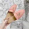 Mule loafers mocka kvinnor loro tofflor lägenheter lp loafers real mocka moccasin lyxdesigner skor schuhe sommar slip-ons djup babouche charms gå storlek 35-42