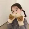 Guantes sin dedos para niños Guantes de color sólido para niños para ositos cálidos y lindos Guantes colgantes de cuello de felpa tejidos con dedos de doble capa para invierno 231123