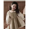 Mädchen Kleider Mädchen Kleid Schöne Süße Bowknot Puppe Kragen Retro Koreanische Version Casual Allgleiches Prinzessin Stil 2023 Frühling Herbst