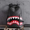 2023 New Men Men Shark Pattern عالية السعة عالية السعة Plaid Backpack College Trend Trend Leisure Provess Batch 230423