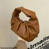 BottegavVeneta Sacs fourre-tout La pochette à bandoulière Sacs à main Simple Croissant en cuir de vachette plissée Conception de niche Ins Sac de nuage portable super chaud et à la mode f HBTB