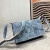 Denim Weave Bag Trójkątne cekiny Crossbody Mini Torba z klapką Torba na ramię Projektant Luksusowa torba Torebki damskie Kopertówki Torby w chmurze Lady Skórzane torby na ramię Torebka Etui