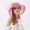 Designer Flower Beach Bucket Hats Dames Robe Wedding Organza Chapeau Womens Kentucky Derby Headswear Wide Brodd Backet Cap Tandage de mariage