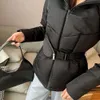 23SS Designer Jacka Women Down Jackets vinter Ny huva bomullskläder mode fast färg vit anka ner puffer jacka kvinnors kappa