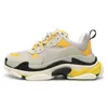 Triple S Men Women Running Shoes Plataforma de tênis Clear Clear Black White Pink Neon Green Fluo Amarelo Curry Mens Externo Tênis de Espacada