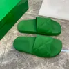 2023ss tofflor Kvinnors präglade franska intrecciato gummi glider sandal herr designer sandaler gummi flip flops sommarskor kära foam chaco platt sam belly