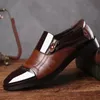 Scarpe eleganti Scarpe formali nere italiane Scarpe da uomo Mocassini Scarpe da abito da sposa Scarpe oxford in pelle verniciata per scarpe in pelle da uomo 231122