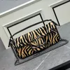 Mini väska glidkedjans väska kvinnor designer lyxväska axelväska topphandtag handväska leopard animalier mönster baguette väska crossbody tote halloween koppling väska