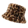 Chapéu feminino inverno rosto mostrar pequeno leopardo padrão pescador chapéu feminino versátil quente pote chapéu ins balde de pelúcia chapéu 231015