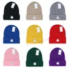 Stickad hatt lyxig designer faller och vinter stickad mössa 2023 Nya kvinnor män neutrala all-purpose ullblandning hattar