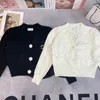 Cappotto di lusso lavorato a maglia con scollo a V profondo Giacca da donna in cardigan a maniche lunghe di marca di marca Giacca maglione casual di moda