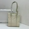 Liten tygväska shopping handväskor kvinnor väskor olje vax kohud läder inre blixtlås med axel rygg handväska modebrev