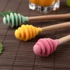 100pcs Wooden Handle Honey Silicone Tools Honey Spoon Drizzle Stick Honeys Mixing Stirrer Dip Spiral Server Kitchen Gadget Tool 4 Colors