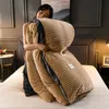 Sängkläder set duvet täckning sängkläder set 180x220 cm enkel lyxig vinter varmt förtjockad snö fleece fasta färger enstaka täcke täcke 231122