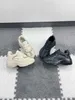 Nuove scarpe per bambini in pelle Scarpe da ginnastica per bambini con suola spessa prodotto per bambini Taglia 26-35 Confezione in scatola scarpe da corsa per ragazzo ragazza Nov25