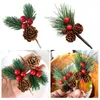 Dekorativa blommor 10st mini Artificial Pine Needles Christmas Berry Bell Pinecone Holly Flower Year Pendant Party Home Decor