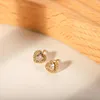 Stud -oorbellen Verklaring Metalen textuur Wit kubisch zirkoon ingelegd horen gevormde roestvrij staal 18k goud vergulde sieraden vrouwen