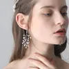 Dangle Earrings E010絶妙な結婚式のブライダルイヤリング合金淡水真珠花嫁の花嫁