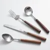 Ensembles de vaisselle fourchette couverts plats outils café cuillères à thé vaisselle 4 pièces manche en bois en acier inoxydable Desserts couverts de cuisine