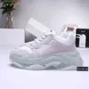 최고 품질의 트리플 -S 파리 카우스 캐주얼 신발 Zapatos Clear Sole Luxury Sneakers 빈티지 아빠 신발 바닥 흰색 블랙 크림 핑크 남자 여성 크기 EU 36-46