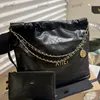 22 Borsa a tracolla da donna di design Borsa della spazzatura 30 / 35cm Pelle con diamanti Plaid Hardware dorato Chiusura in metallo Tote di lusso Borsa a tracolla con catena Matelasse Borsa da aeroporto