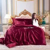 Sängkläder sätter Satin Imitation Silk Quilt Cover Pudow Case Three Piece Set European och American Home Textiles Däcke 240x220 King Size T231122