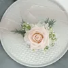 Другие модные аксессуары Pink Artifical Boutonniere Flowers Flowers Florst Corsage Подружка невесты брак жених Свадебные аксессуары J230422